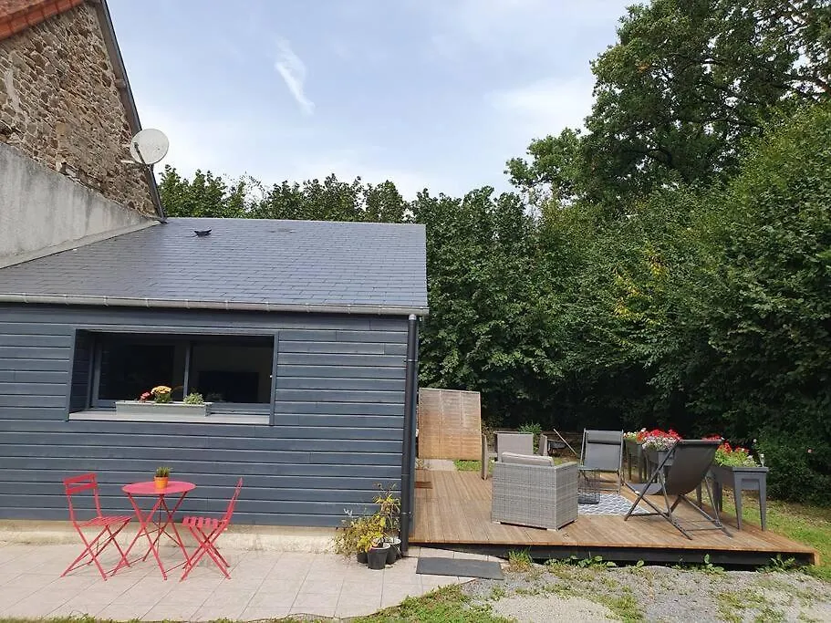 Holiday home Studio De Charme Independant Avec Terrasse Ducey-Les Cheris France
